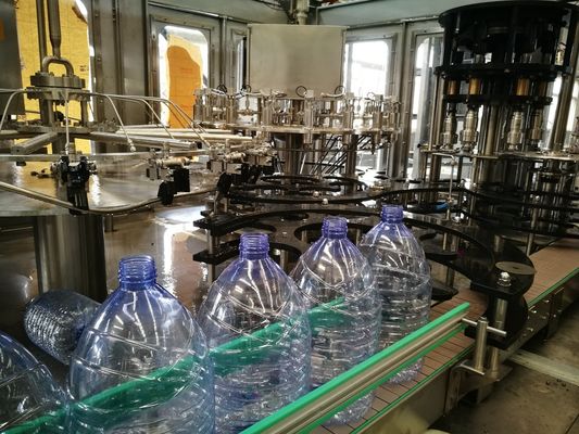 0.5L Plastik-HAUSTIER 32000 BPH Tafelwasser-Füllmaschinen
